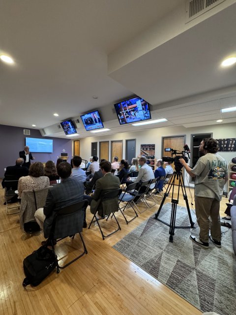 Attendees participating in a NIRI Philadelphia educational event and presentation.
